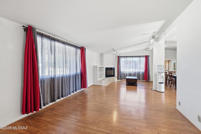 7326 E Montecito Drive, Tucson, AZ 85710