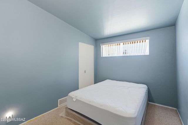 7326 E Montecito Drive, Tucson, AZ 85710