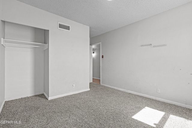 729 FALL RIVER Road, El Paso, TX 79907