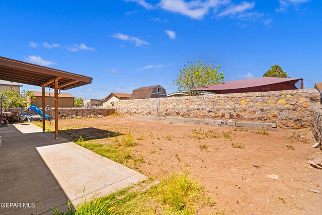 729 FALL RIVER Road, El Paso, TX 79907