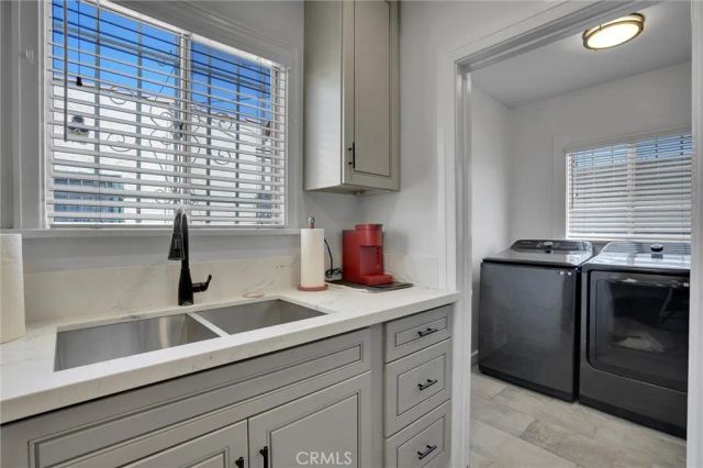 1054 W 81st Place, Los Angeles, CA 90044