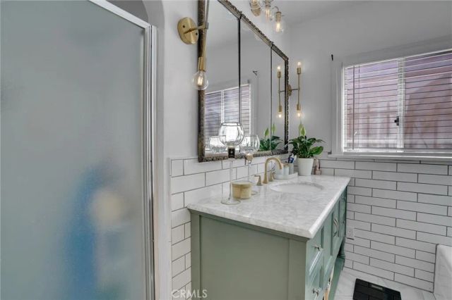 1054 W 81st Place, Los Angeles, CA 90044