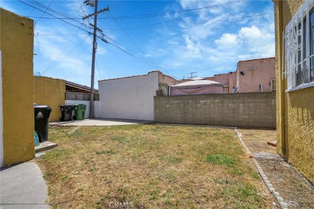 1054 W 81st Place, Los Angeles, CA 90044