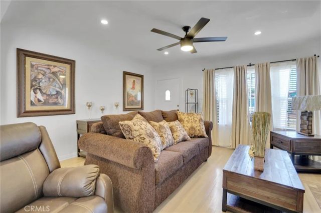 1054 W 81st Place, Los Angeles, CA 90044