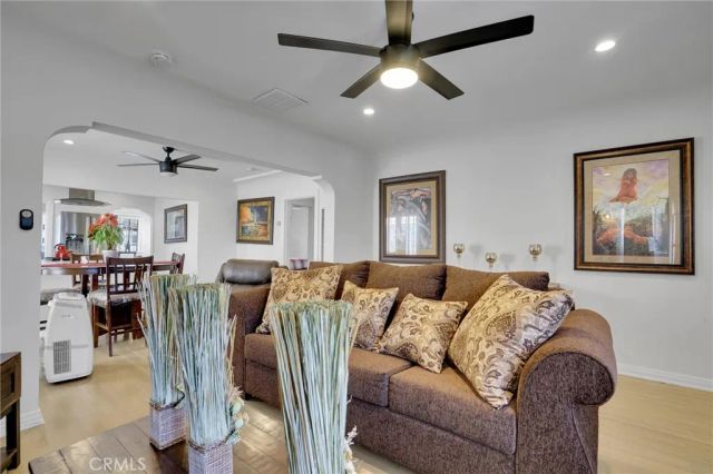 1054 W 81st Place, Los Angeles, CA 90044