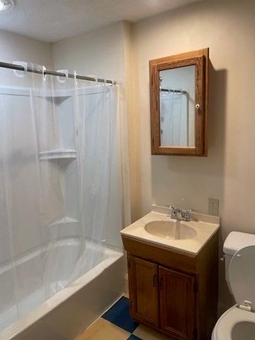 155 Belknap St, Concord, MA 01742