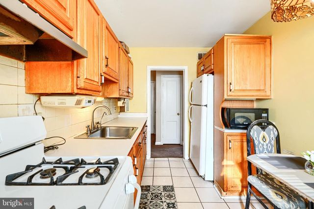 3807 GRENTON AVE, Baltimore, MD 21206