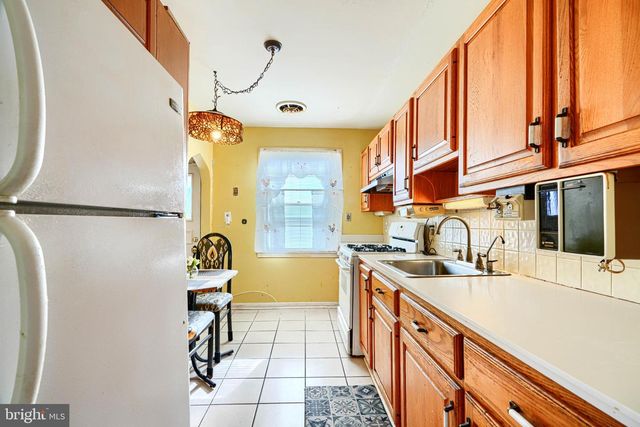 3807 GRENTON AVE, Baltimore, MD 21206