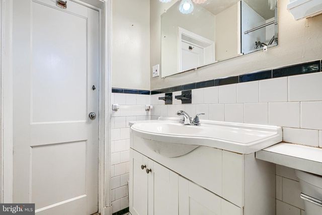 3807 GRENTON AVE, Baltimore, MD 21206