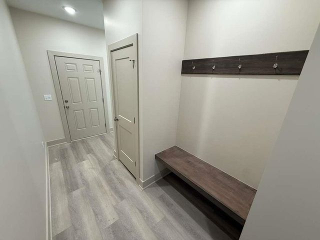 8992 E Forbes Cir., Bel Aire, KS 67226