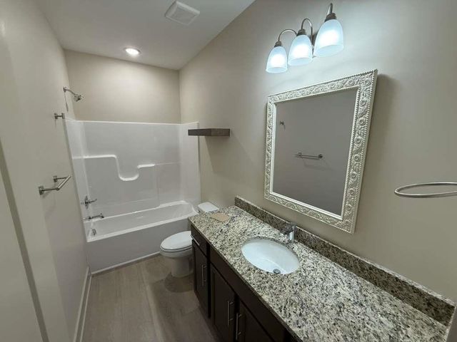 8992 E Forbes Cir., Bel Aire, KS 67226