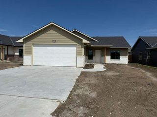 8992 E Forbes Cir., Bel Aire, KS 67226