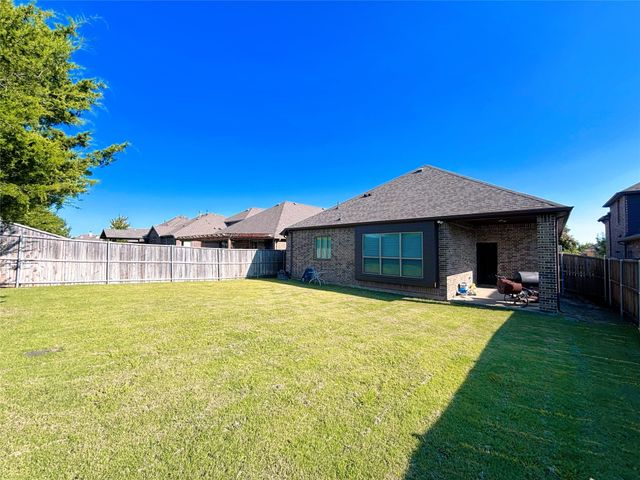 556 England Street, Fate, TX 75189