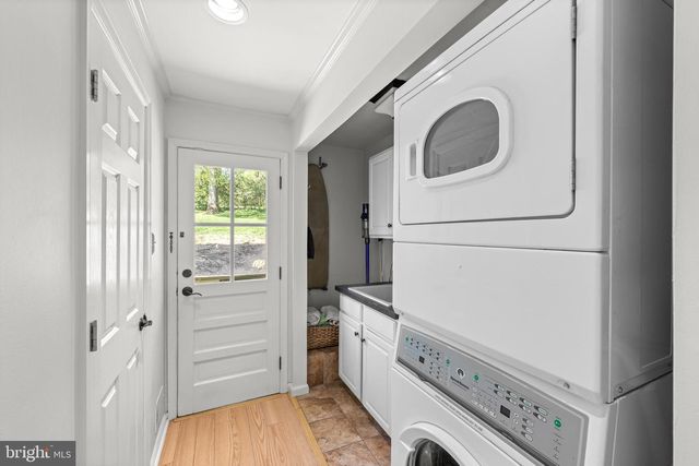 1064 BEAUMONT RD, Berwyn, PA 19312