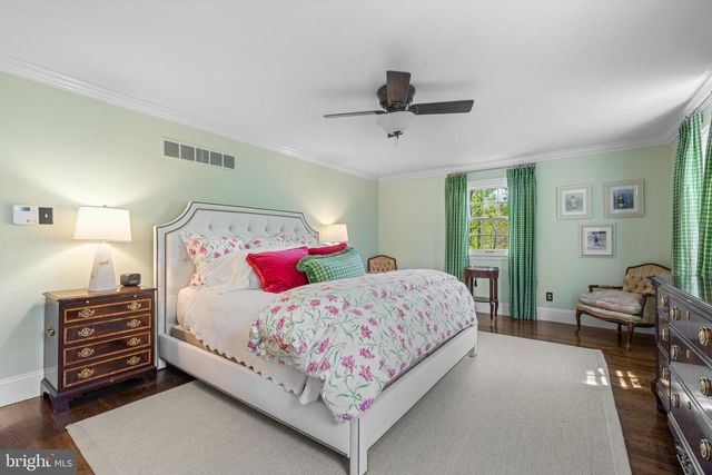 1064 BEAUMONT RD, Berwyn, PA 19312