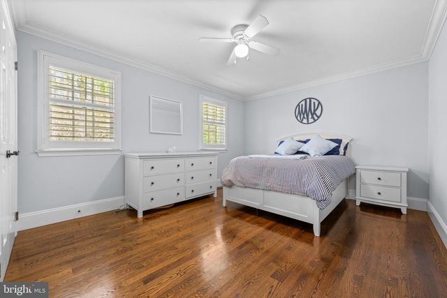 1064 BEAUMONT RD, Berwyn, PA 19312