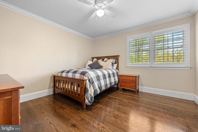 1064 BEAUMONT RD, Berwyn, PA 19312