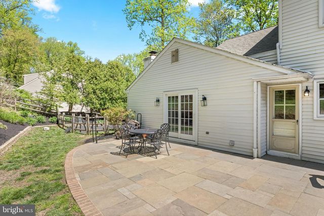 1064 BEAUMONT RD, Berwyn, PA 19312