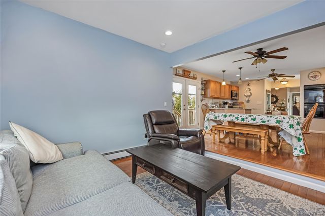 15 Bingham Place, Amityville, NY 11701