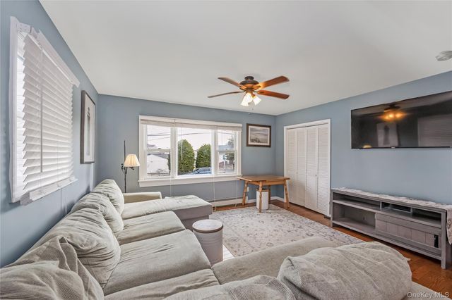 15 Bingham Place, Amityville, NY 11701