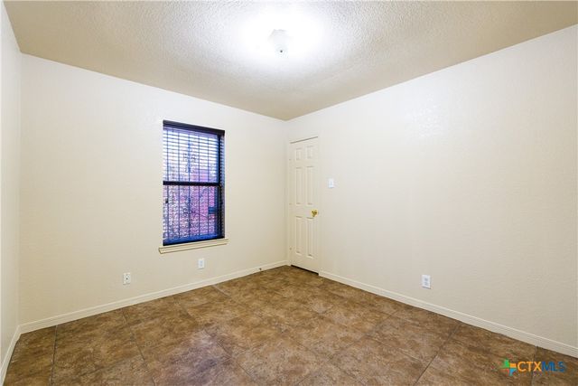 5301 Morning Glen Lane, Killeen, TX 76542