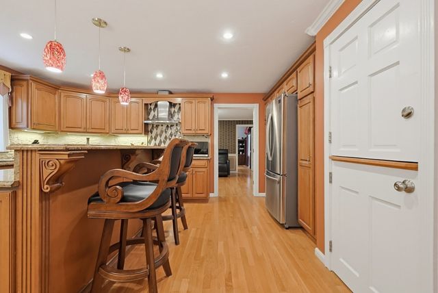 66 Farrington Ln, Marlborough, MA 01752