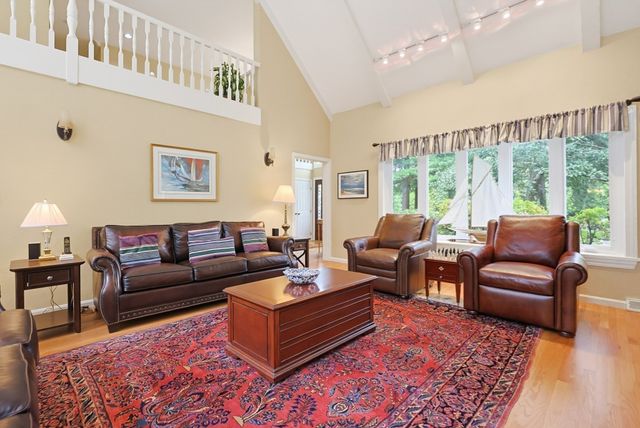 66 Farrington Ln, Marlborough, MA 01752