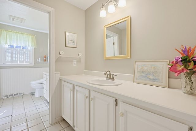 66 Farrington Ln, Marlborough, MA 01752