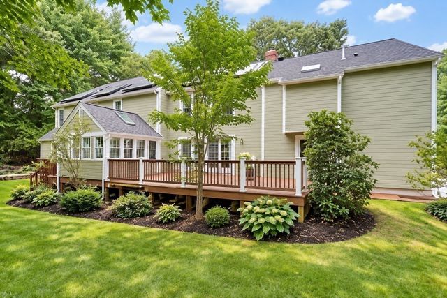66 Farrington Ln, Marlborough, MA 01752