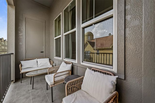 1243 W 23rd Street C, Houston, TX 77008