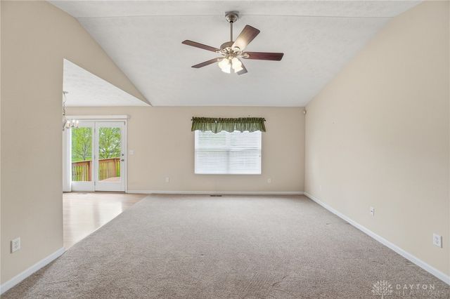 1840 Hunters Ridge Drive, Troy, OH 45373