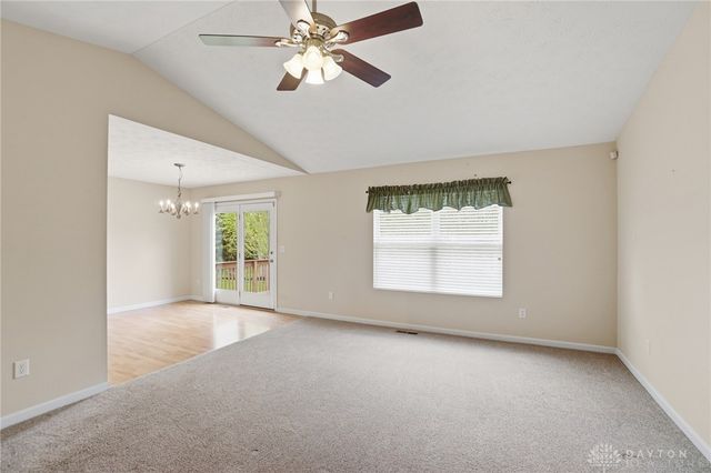 1840 Hunters Ridge Drive, Troy, OH 45373