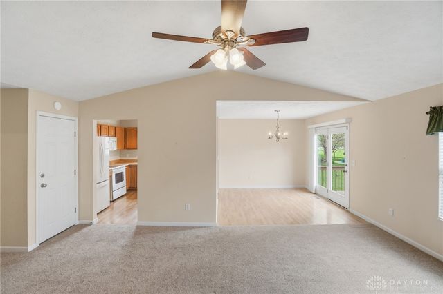 1840 Hunters Ridge Drive, Troy, OH 45373