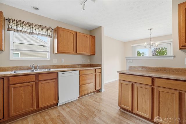 1840 Hunters Ridge Drive, Troy, OH 45373