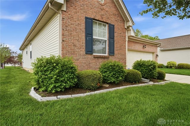 1840 Hunters Ridge Drive, Troy, OH 45373