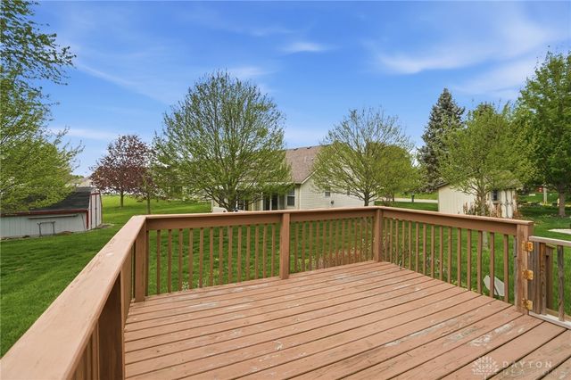 1840 Hunters Ridge Drive, Troy, OH 45373