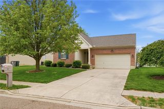 1840 Hunters Ridge Drive, Troy, OH 45373