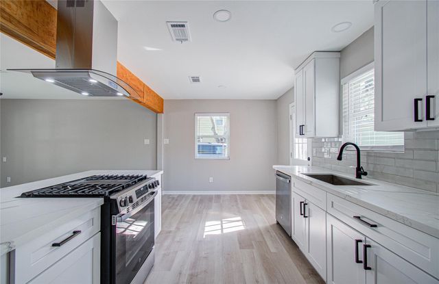 411 Oaklawn Street, League City, TX 77573