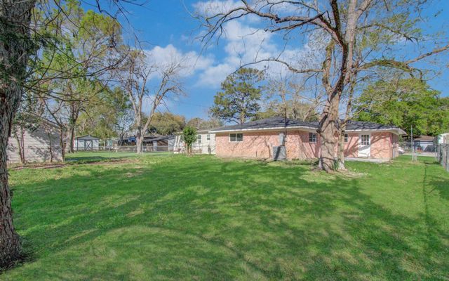 411 Oaklawn Street, League City, TX 77573