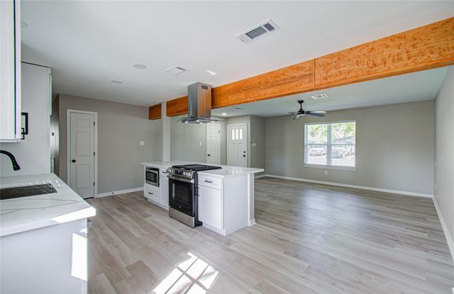 411 Oaklawn Street, League City, TX 77573