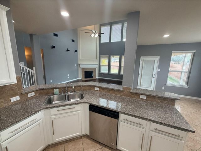 2709 Autumn Falls Drive, Pearland, TX 77584