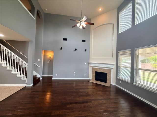 2709 Autumn Falls Drive, Pearland, TX 77584