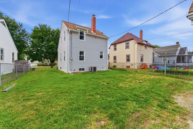 313 S Thornwood Avenue, Davenport, IA 52802
