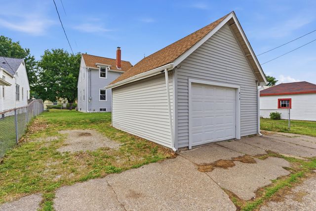 313 S Thornwood Avenue, Davenport, IA 52802