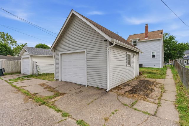 313 S Thornwood Avenue, Davenport, IA 52802