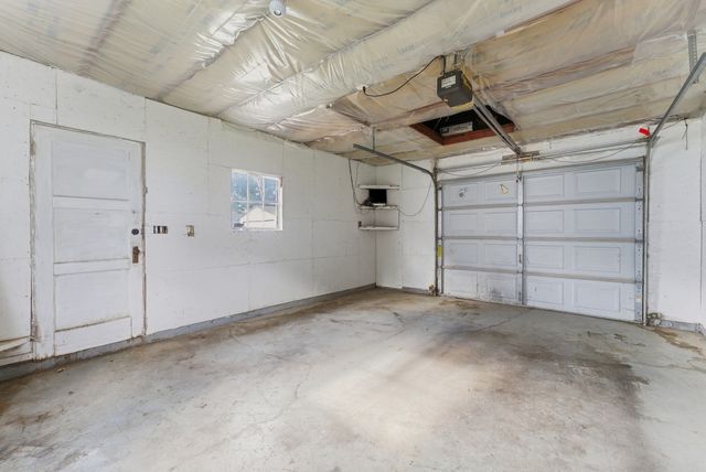313 S Thornwood Avenue, Davenport, IA 52802