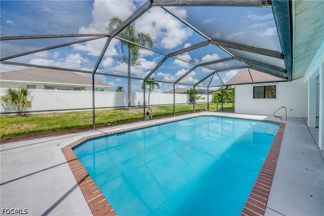 1124 NW 1st PL, Cape Coral, FL 33993