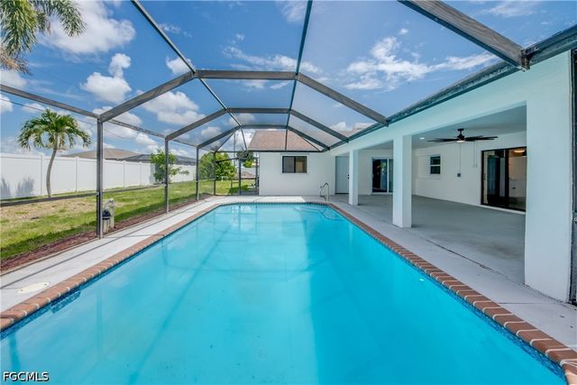 1124 NW 1st PL, Cape Coral, FL 33993
