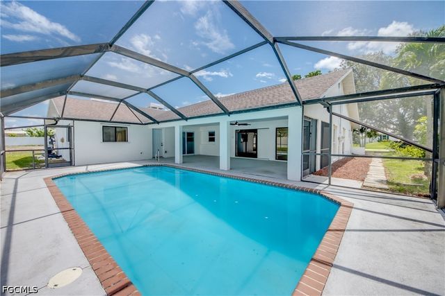 1124 NW 1st PL, Cape Coral, FL 33993