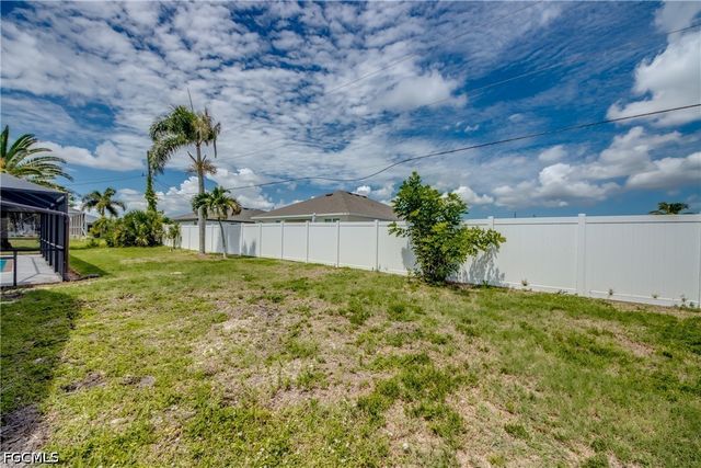 1124 NW 1st PL, Cape Coral, FL 33993
